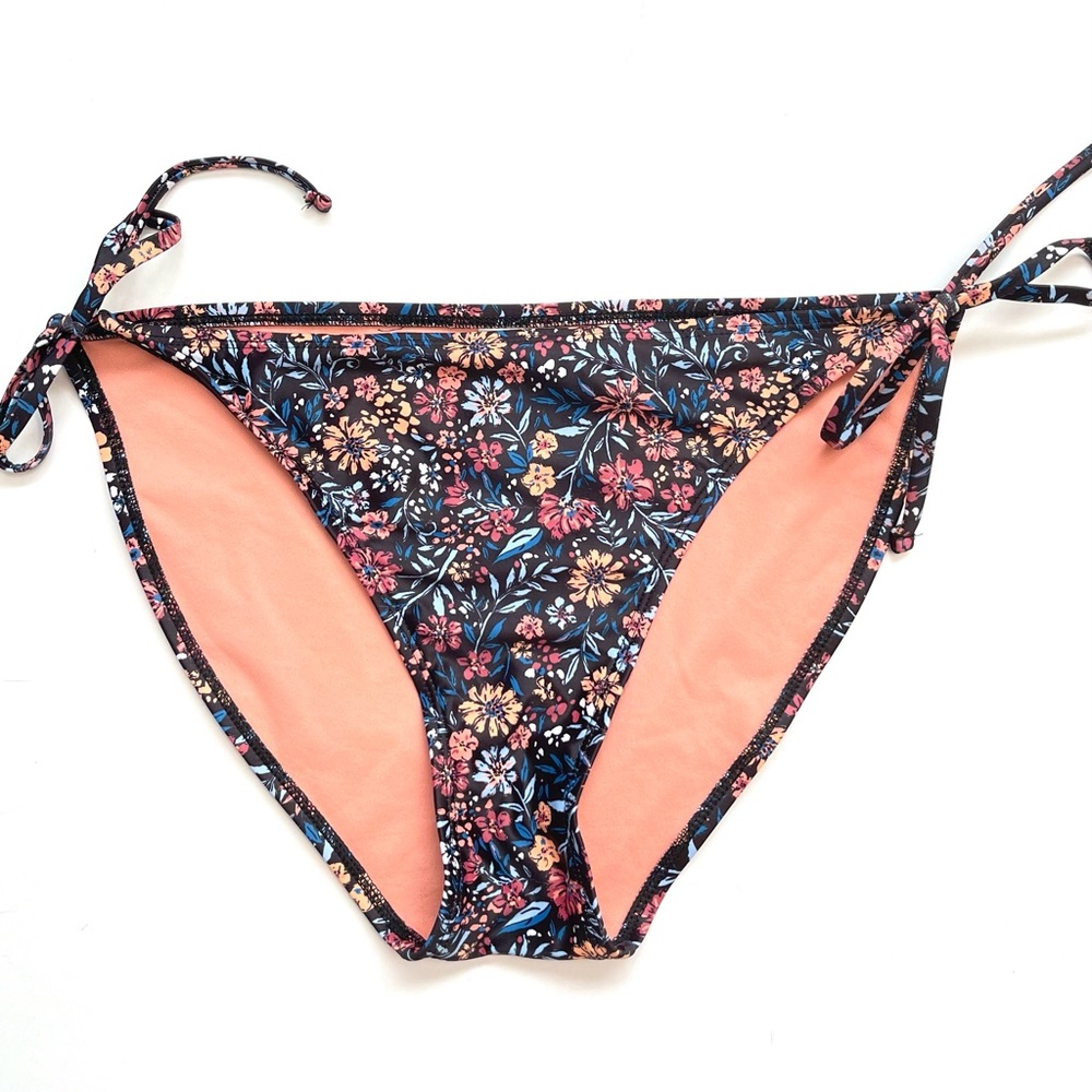 Xhilaration Swim Bottoms NWOT